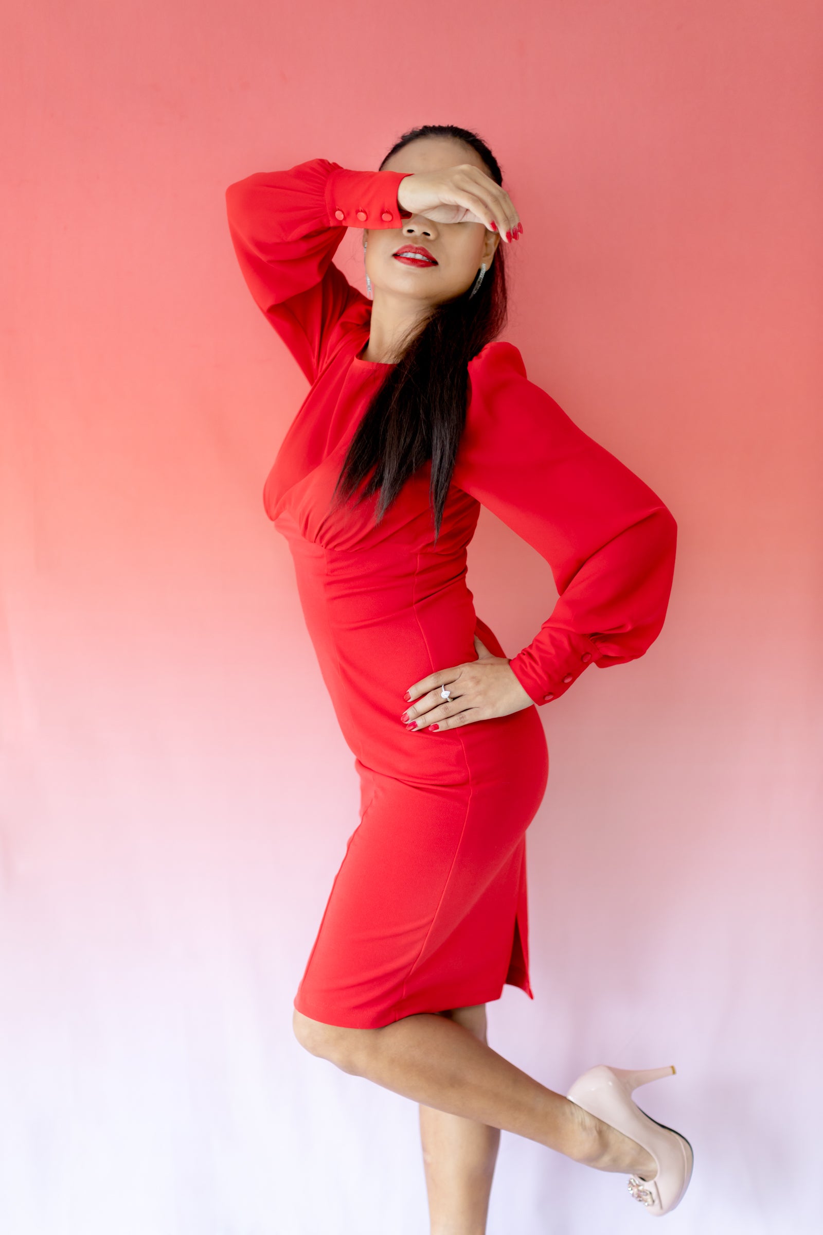 Avezano Dirty Pink Fades To Red Gradient Backdrop For Portrait Photography-AVEZANO